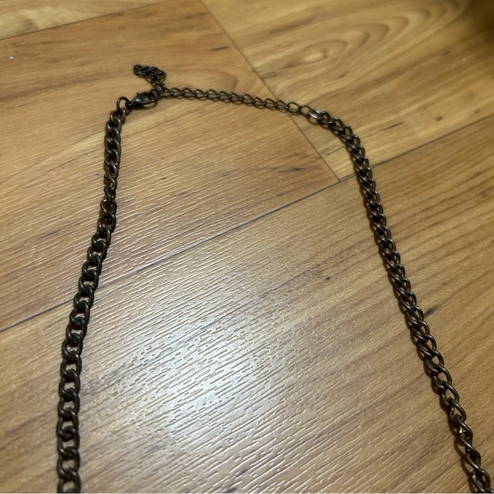 White Rhinestone Statement Necklace - Picture 3 of 3